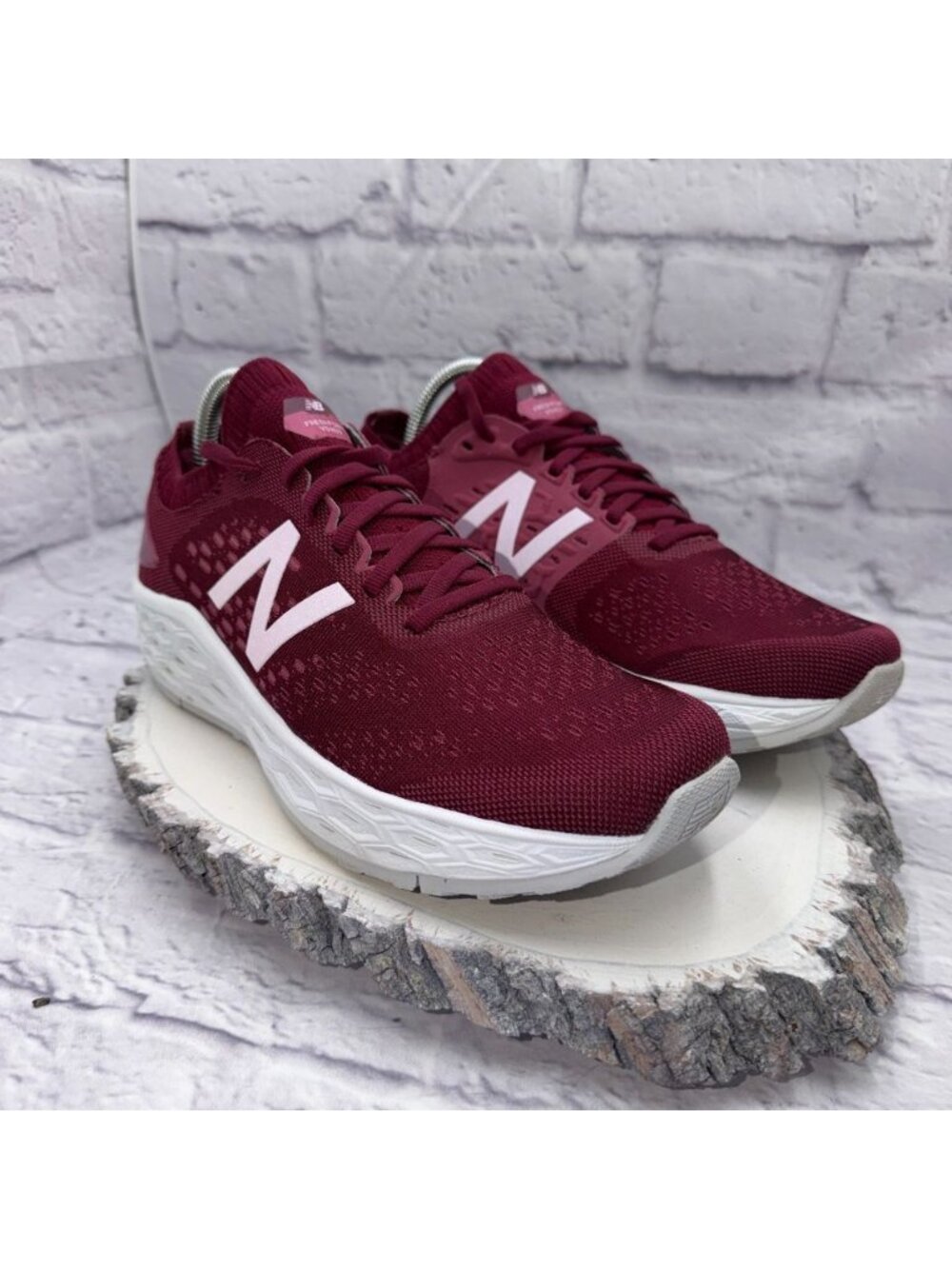 New Balance Vongo V4 Fresh Foam Running Shoes Women's Size 8 Sedona Dragon Red